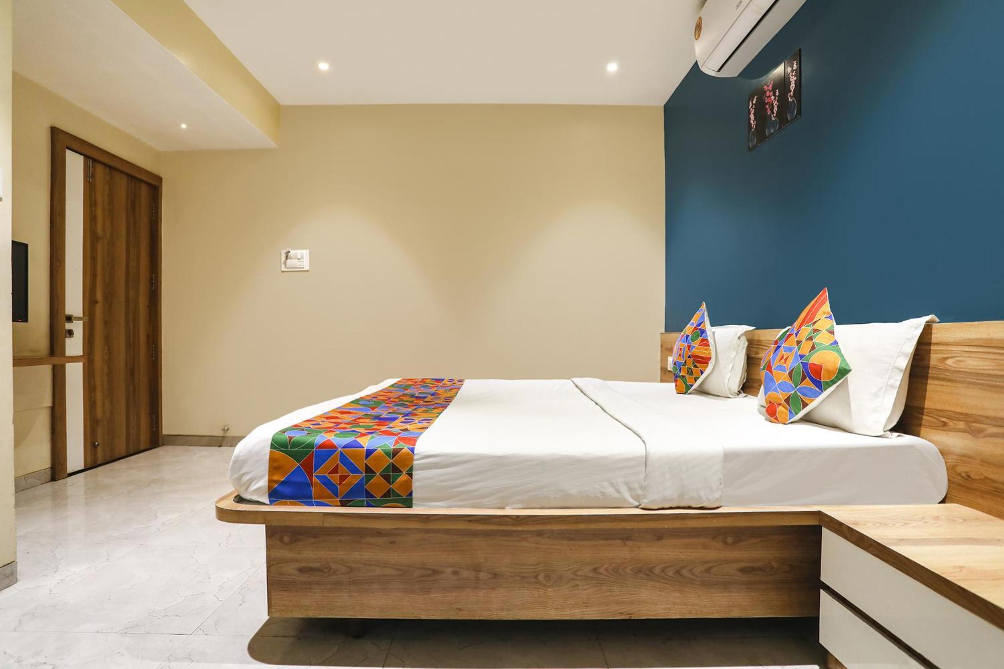 Fabhotel Radhika Ex Aurangabad  Exterior photo